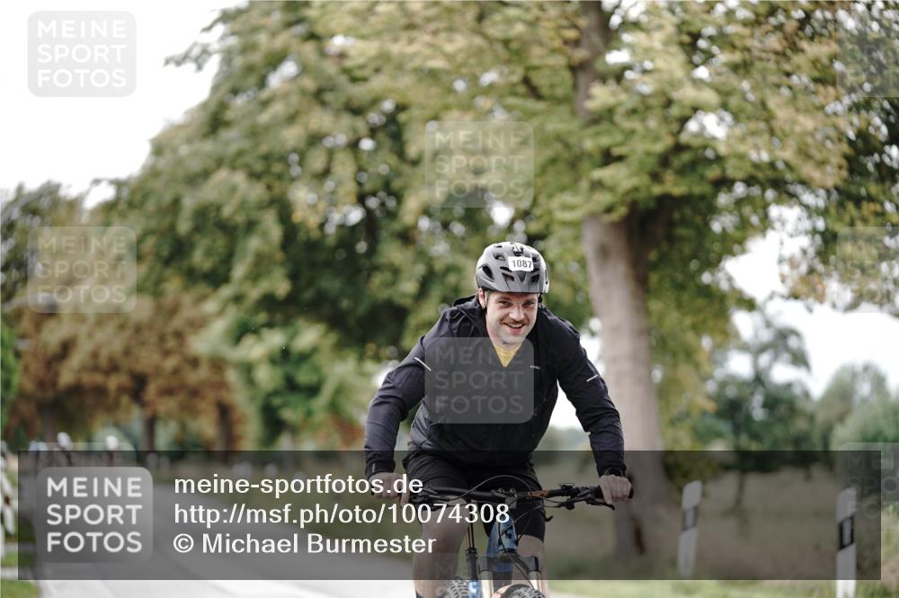 30.08.2026 - Elbe Triathlon Hamburg Michael Burmester http://msf.ph/oto/10074308 30.08.2026 10:46:37 Radfahren 789, 1087 meine-sportfotos.de