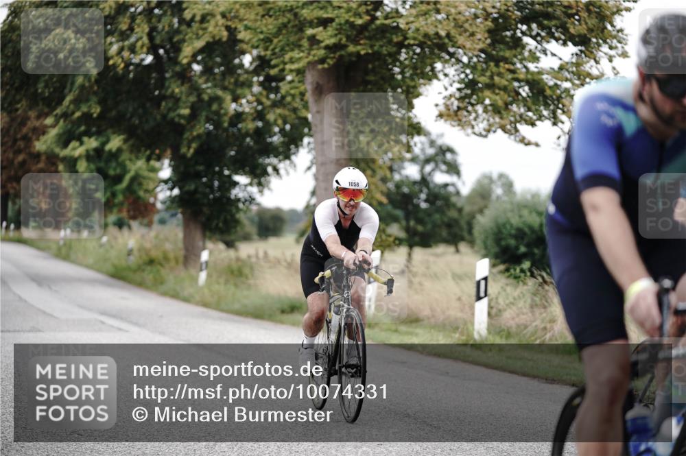 30.08.2026 - Elbe Triathlon Hamburg Michael Burmester http://msf.ph/oto/10074331 30.08.2026 10:46:52 Radfahren 849, 1058, 1154, 1227 meine-sportfotos.de