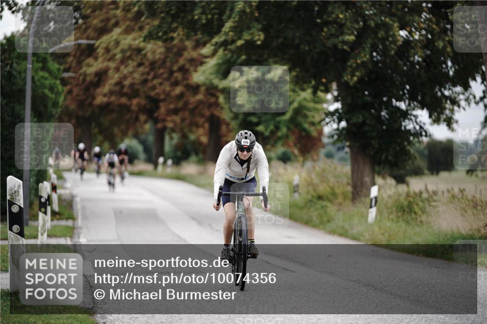 30.08.2026 - Elbe Triathlon Hamburg Michael Burmester http://msf.ph/oto/10074356 30.08.2026 10:47:15 Radfahren 840, 859, 896, 1322 meine-sportfotos.de