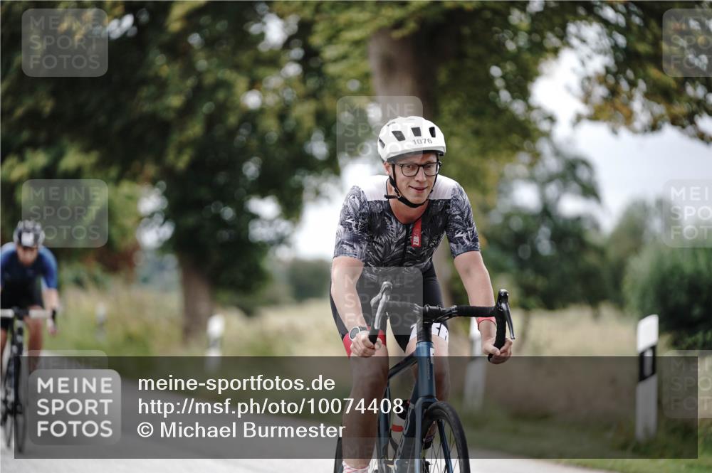 30.08.2026 - Elbe Triathlon Hamburg Michael Burmester http://msf.ph/oto/10074408 30.08.2026 10:47:48 Radfahren 808, 926, 934, 1013, 1076, 1335 meine-sportfotos.de