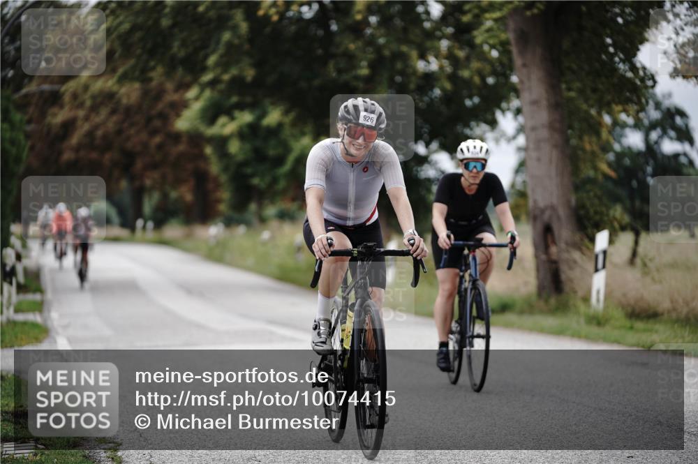 30.08.2026 - Elbe Triathlon Hamburg Michael Burmester http://msf.ph/oto/10074415 30.08.2026 10:47:51 Radfahren 926, 934, 1013, 1335 meine-sportfotos.de
