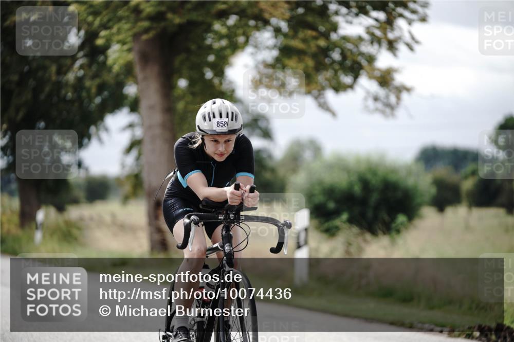 30.08.2026 - Elbe Triathlon Hamburg Michael Burmester http://msf.ph/oto/10074436 30.08.2026 10:48:06 Radfahren 836, 858, 1035, 1109, 1125, 1156 meine-sportfotos.de