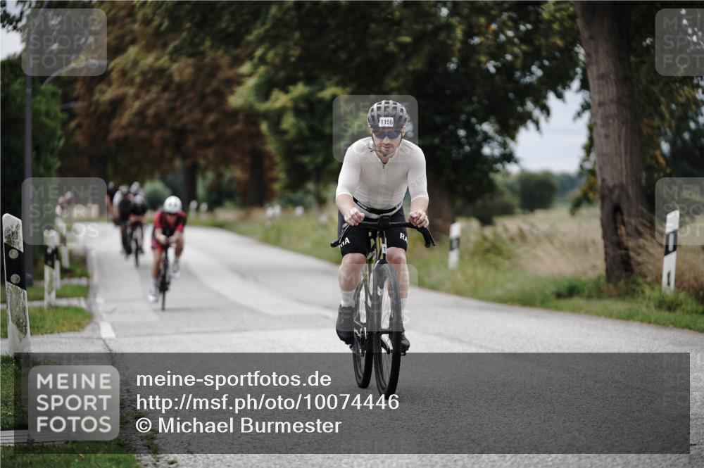 30.08.2026 - Elbe Triathlon Hamburg Michael Burmester http://msf.ph/oto/10074446 30.08.2026 10:48:14 Radfahren 836, 891, 995, 1070, 1083, 1156 meine-sportfotos.de