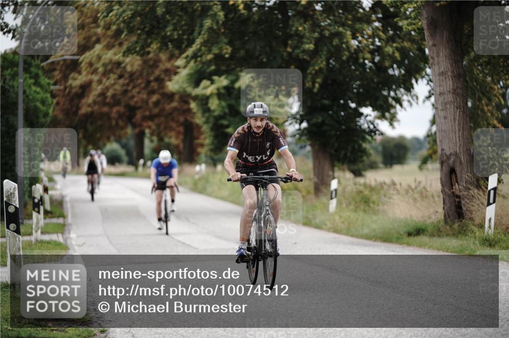 30.08.2026 - Elbe Triathlon Hamburg Michael Burmester http://msf.ph/oto/10074512 30.08.2026 10:48:59 Radfahren 907, 1135, 1177 meine-sportfotos.de