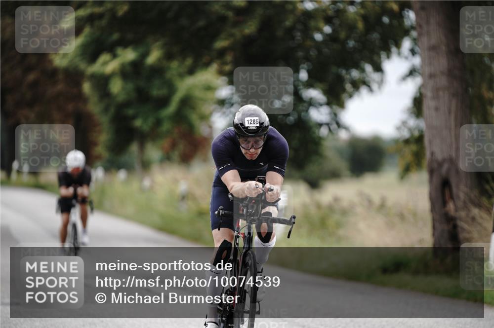 30.08.2026 - Elbe Triathlon Hamburg Michael Burmester http://msf.ph/oto/10074539 30.08.2026 10:49:27 Radfahren 1048, 1211, 1275, 1285 meine-sportfotos.de