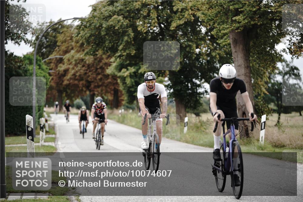 30.08.2026 - Elbe Triathlon Hamburg Michael Burmester http://msf.ph/oto/10074607 30.08.2026 10:50:34 Radfahren 999, 1044, 1069, 1255, 1266, 1269, 1319 meine-sportfotos.de