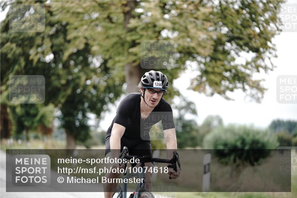 30.08.2026 - Elbe Triathlon Hamburg Michael Burmester http://msf.ph/oto/10074618 30.08.2026 10:50:40 Radfahren 1121, 1255, 1266, 1269, 1307 meine-sportfotos.de