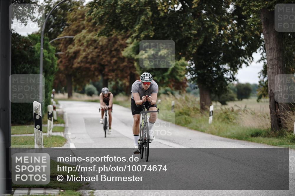 30.08.2026 - Elbe Triathlon Hamburg Michael Burmester http://msf.ph/oto/10074674 30.08.2026 10:51:24 Radfahren 1015, 1113, 1272, 1277 meine-sportfotos.de
