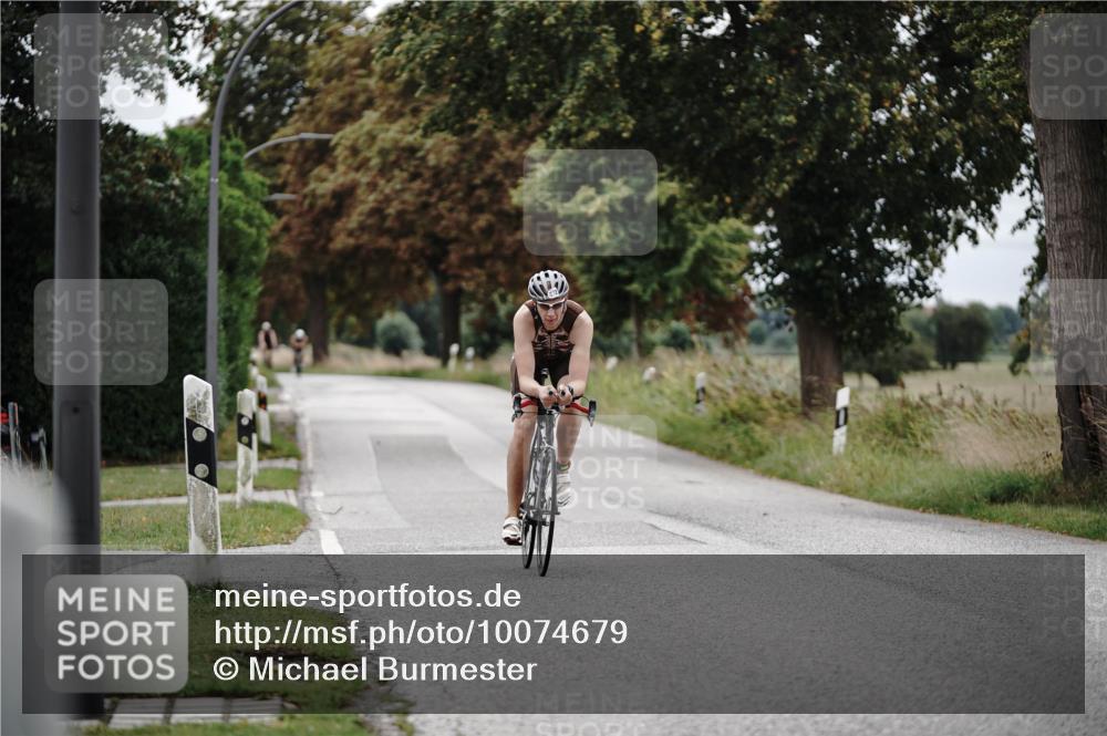 30.08.2026 - Elbe Triathlon Hamburg Michael Burmester http://msf.ph/oto/10074679 30.08.2026 10:51:26 Radfahren 1113, 1272, 1277 meine-sportfotos.de