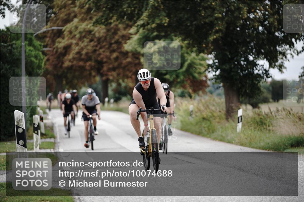 30.08.2026 - Elbe Triathlon Hamburg Michael Burmester http://msf.ph/oto/10074688 30.08.2026 10:51:40 Radfahren 759, 1094, 1103, 1108, 1271, 1354 meine-sportfotos.de