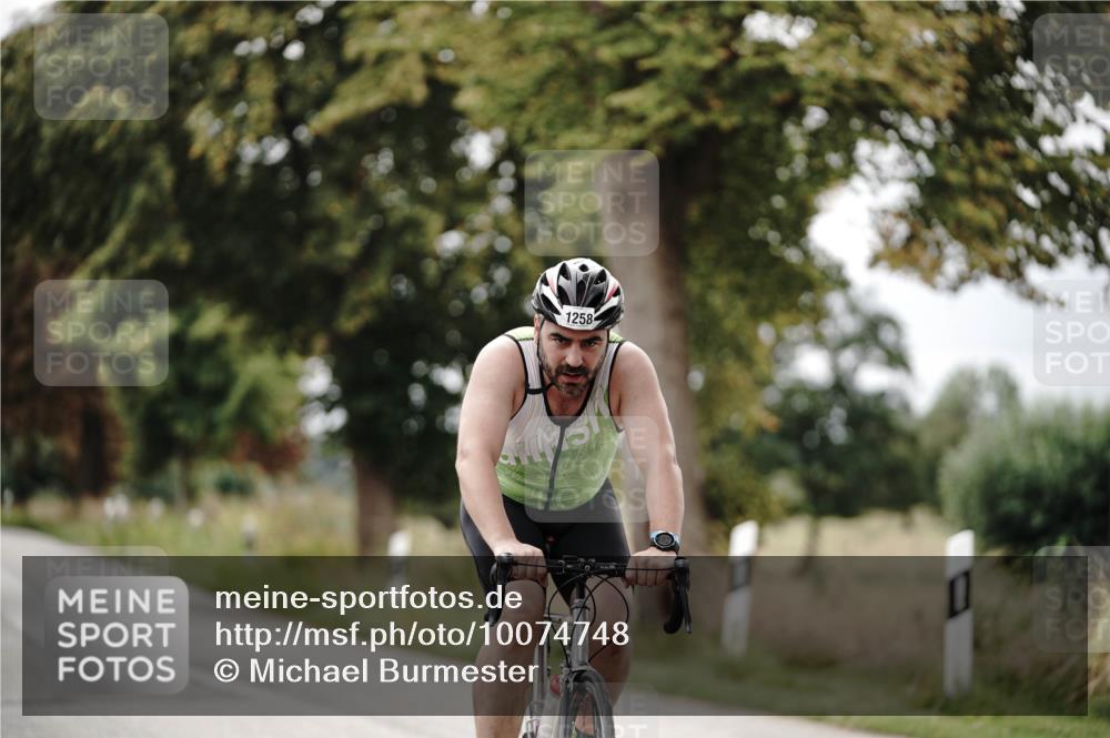 30.08.2026 - Elbe Triathlon Hamburg Michael Burmester http://msf.ph/oto/10074748 30.08.2026 10:52:18 Radfahren 1110, 1212, 1247, 1258, 1278, 1311 meine-sportfotos.de