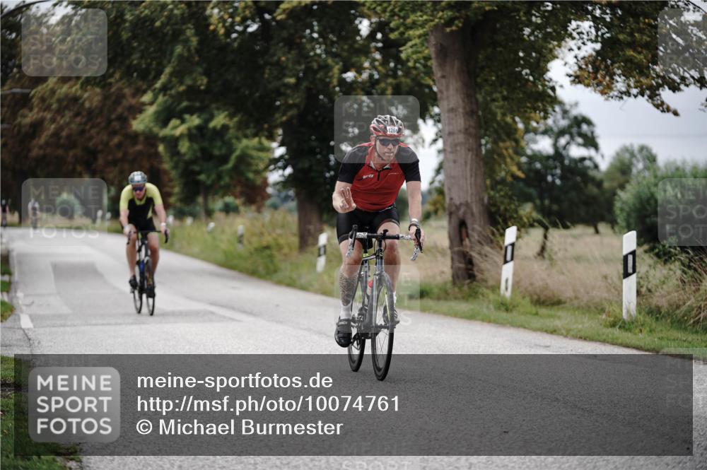 30.08.2026 - Elbe Triathlon Hamburg Michael Burmester http://msf.ph/oto/10074761 30.08.2026 10:52:27 Radfahren 1068, 1110, 1212, 1268, 1300 meine-sportfotos.de