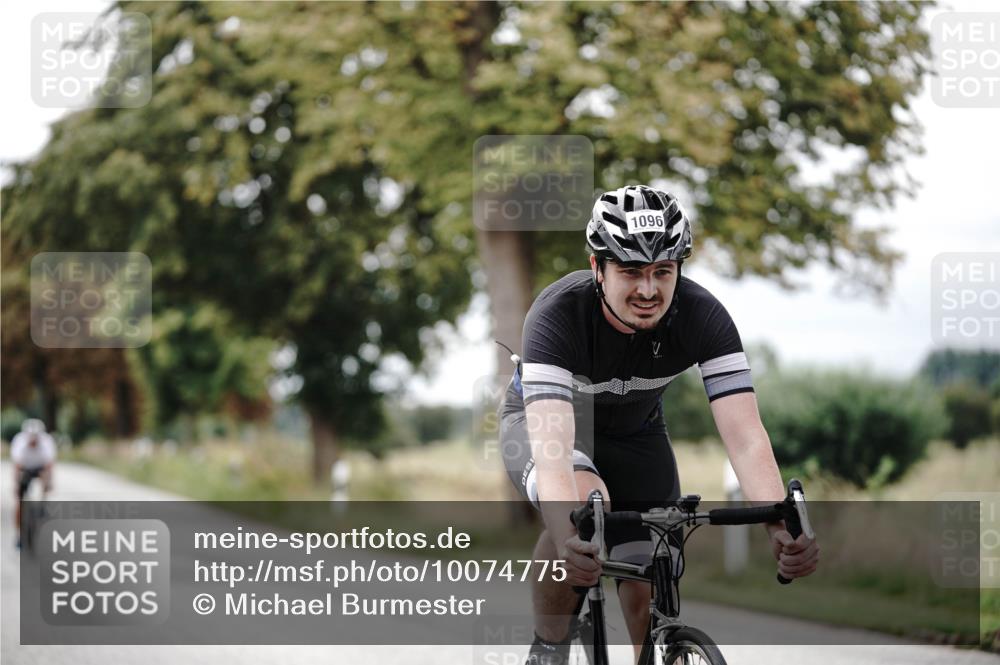 30.08.2026 - Elbe Triathlon Hamburg Michael Burmester http://msf.ph/oto/10074775 30.08.2026 10:52:41 Radfahren 1096, 1257, 1316 meine-sportfotos.de
