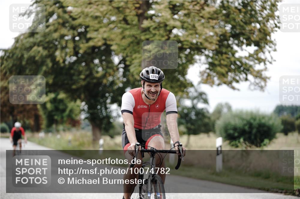 30.08.2026 - Elbe Triathlon Hamburg Michael Burmester http://msf.ph/oto/10074782 30.08.2026 10:52:52 Radfahren 1119, 1253, 1299 meine-sportfotos.de