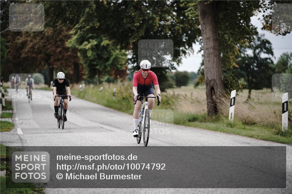 30.08.2026 - Elbe Triathlon Hamburg Michael Burmester http://msf.ph/oto/10074792 30.08.2026 10:53:04 Radfahren 813, 921, 1115 meine-sportfotos.de