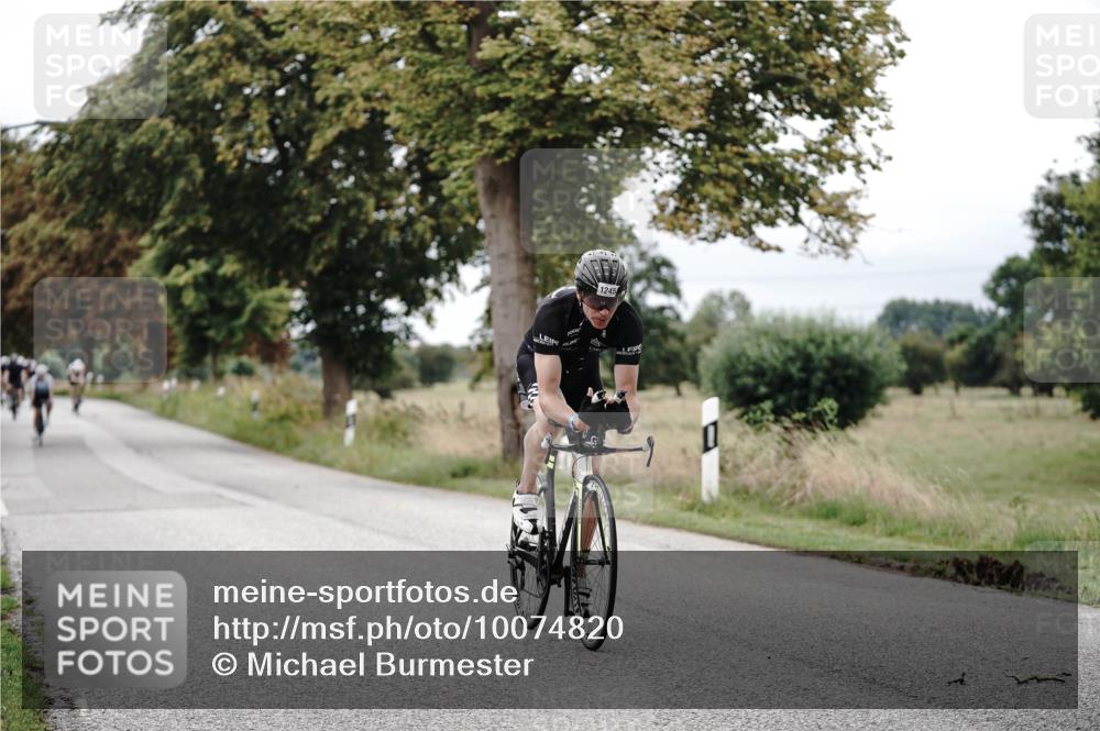 30.08.2026 - Elbe Triathlon Hamburg Michael Burmester http://msf.ph/oto/10074820 30.08.2026 10:53:18 Radfahren 893, 1073, 1210, 1225, 1245, 1345, 1442 meine-sportfotos.de