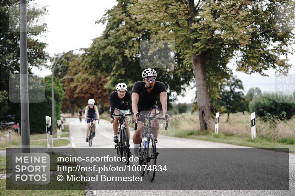 30.08.2026 - Elbe Triathlon Hamburg Michael Burmester http://msf.ph/oto/10074834 30.08.2026 10:53:27 Radfahren 962, 998, 1073, 1210, 1265, 1306 meine-sportfotos.de
