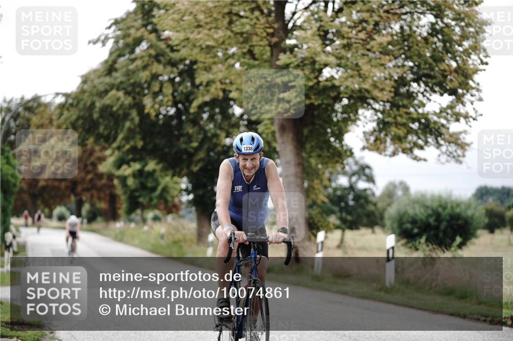 30.08.2026 - Elbe Triathlon Hamburg Michael Burmester http://msf.ph/oto/10074861 30.08.2026 10:54:02 Radfahren 1023, 1338 meine-sportfotos.de