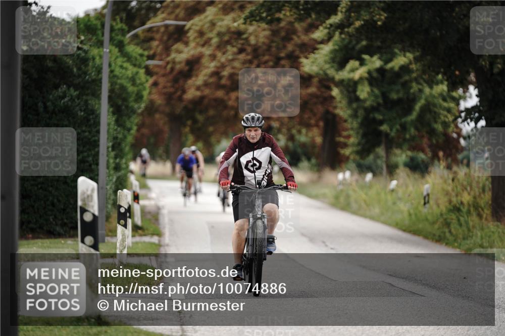30.08.2026 - Elbe Triathlon Hamburg Michael Burmester http://msf.ph/oto/10074886 30.08.2026 10:54:40 Radfahren 993, 1012, 1194, 1446 meine-sportfotos.de