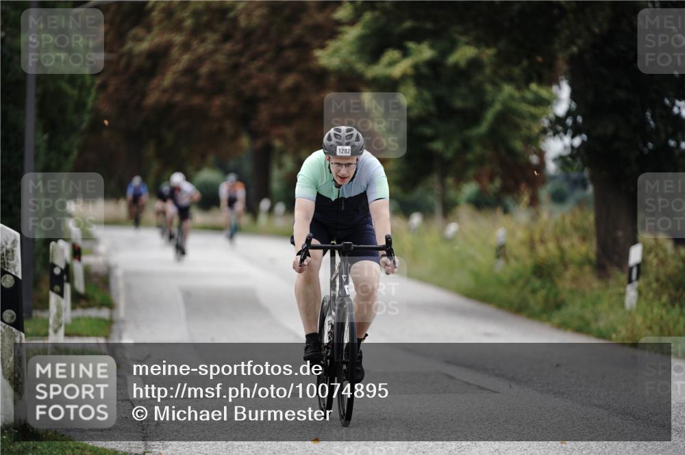 30.08.2026 - Elbe Triathlon Hamburg Michael Burmester http://msf.ph/oto/10074895 30.08.2026 10:54:48 Radfahren 993, 1062, 1176, 1194, 1282, 1446 meine-sportfotos.de