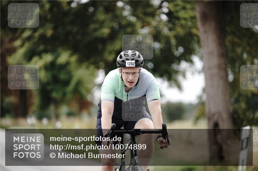 30.08.2026 - Elbe Triathlon Hamburg Michael Burmester http://msf.ph/oto/10074899 30.08.2026 10:54:49 Radfahren 993, 1062, 1176, 1194, 1208, 1282 meine-sportfotos.de