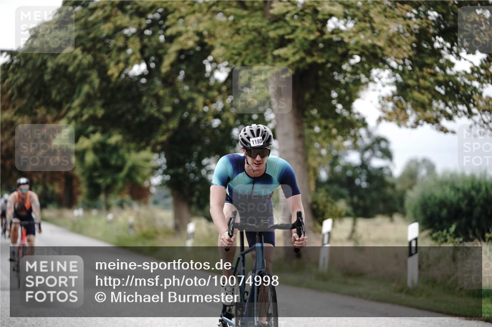 30.08.2026 - Elbe Triathlon Hamburg Michael Burmester http://msf.ph/oto/10074998 30.08.2026 10:56:54 Radfahren 942, 1026, 1193, 1281 meine-sportfotos.de