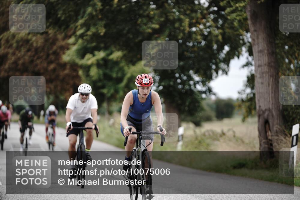 30.08.2026 - Elbe Triathlon Hamburg Michael Burmester http://msf.ph/oto/10075006 30.08.2026 10:56:59 Radfahren 942, 1064, 1144, 1281, 1284, 1314 meine-sportfotos.de