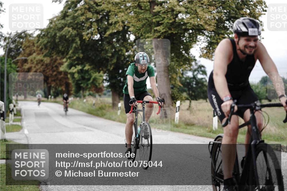 30.08.2026 - Elbe Triathlon Hamburg Michael Burmester http://msf.ph/oto/10075044 30.08.2026 10:57:34 Radfahren 1081, 1150, 1250, 1262, 1375 meine-sportfotos.de