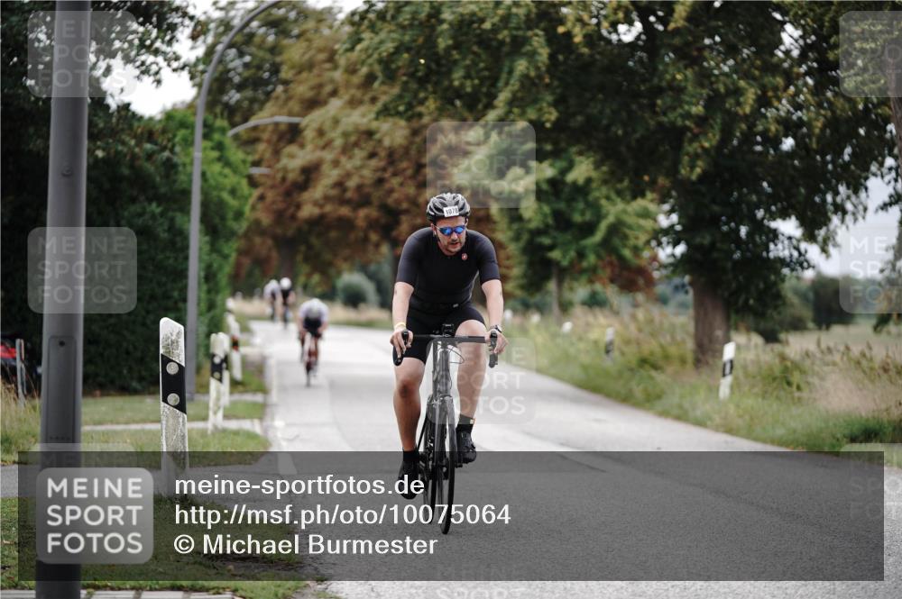 30.08.2026 - Elbe Triathlon Hamburg Michael Burmester http://msf.ph/oto/10075064 30.08.2026 10:57:57 Radfahren 1078, 1385 meine-sportfotos.de
