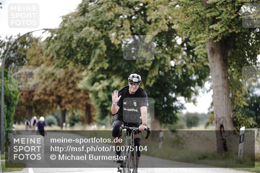 30.08.2026 - Elbe Triathlon Hamburg Michael Burmester http://msf.ph/oto/10075104 30.08.2026 10:59:06 Radfahren 1203, 1290, 1301 meine-sportfotos.de