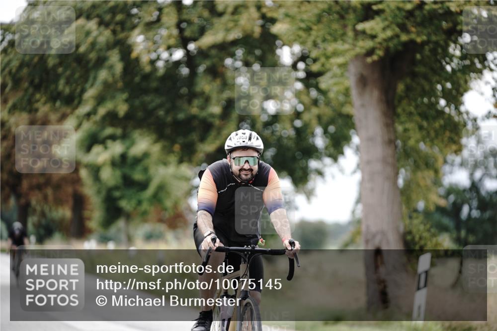 30.08.2026 - Elbe Triathlon Hamburg Michael Burmester http://msf.ph/oto/10075145 30.08.2026 10:59:40 Radfahren 1050, 1180 meine-sportfotos.de