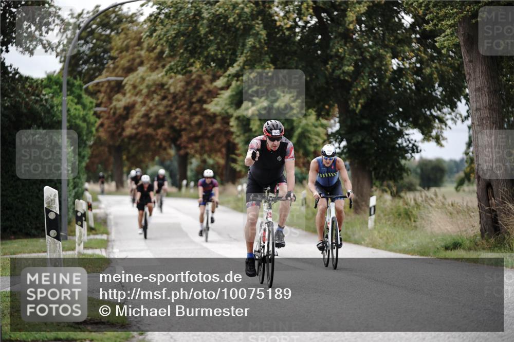 30.08.2026 - Elbe Triathlon Hamburg Michael Burmester http://msf.ph/oto/10075189 30.08.2026 11:00:19 Radfahren 888, 1129, 1237, 1249, 1333, 1369, 1379 meine-sportfotos.de