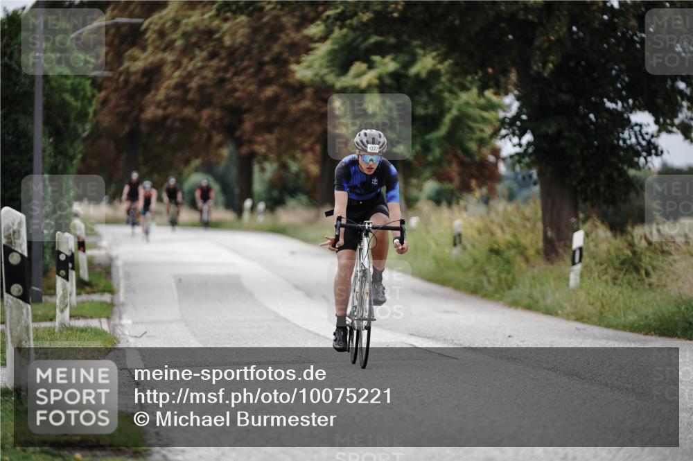 30.08.2026 - Elbe Triathlon Hamburg Michael Burmester http://msf.ph/oto/10075221 30.08.2026 11:00:37 Radfahren 1377, 1455 meine-sportfotos.de