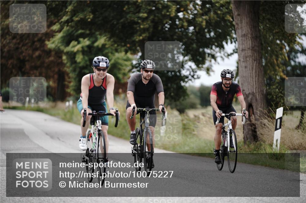 30.08.2026 - Elbe Triathlon Hamburg Michael Burmester http://msf.ph/oto/10075227 30.08.2026 11:00:46 Radfahren 952, 1082, 1139, 1168 meine-sportfotos.de