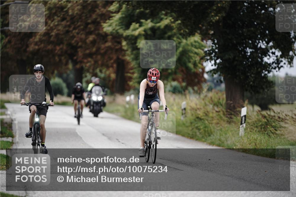 30.08.2026 - Elbe Triathlon Hamburg Michael Burmester http://msf.ph/oto/10075234 30.08.2026 11:00:58 Radfahren 1011, 1149, 1426 meine-sportfotos.de