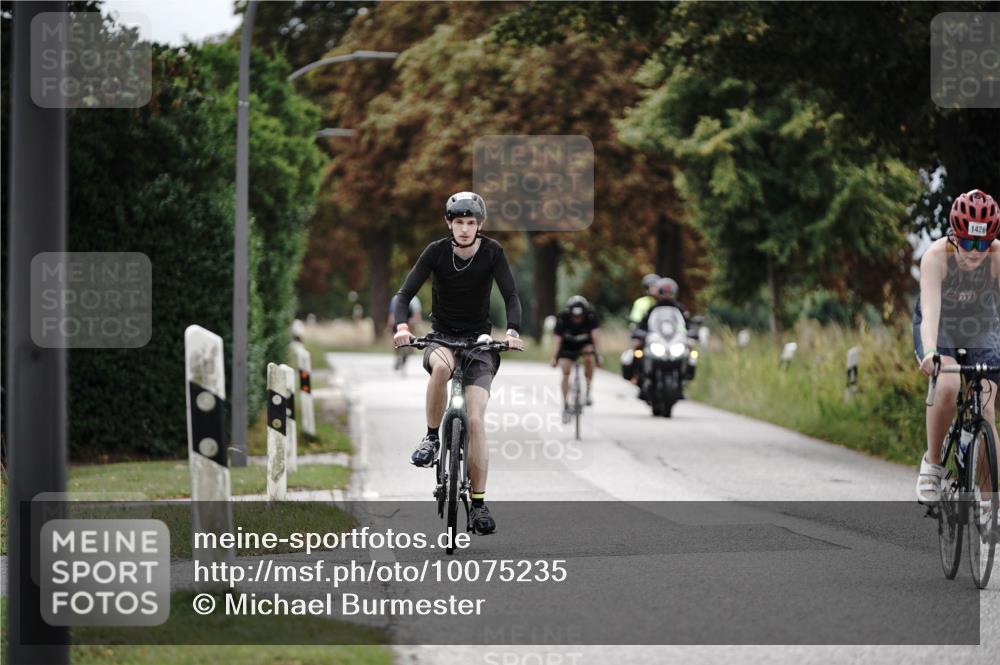 30.08.2026 - Elbe Triathlon Hamburg Michael Burmester http://msf.ph/oto/10075235 30.08.2026 11:00:59 Radfahren 1011, 1149, 1426 meine-sportfotos.de