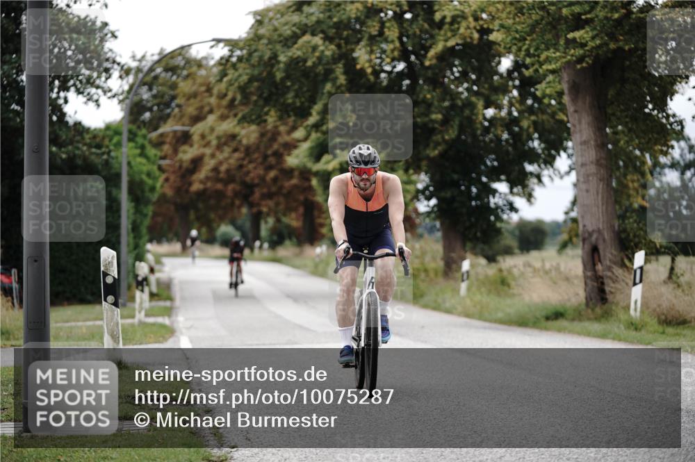 30.08.2026 - Elbe Triathlon Hamburg Michael Burmester http://msf.ph/oto/10075287 30.08.2026 11:02:14 Radfahren 1162, 1202, 1423 meine-sportfotos.de