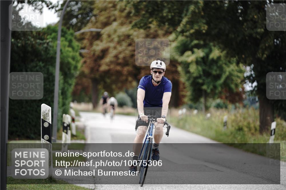 30.08.2026 - Elbe Triathlon Hamburg Michael Burmester http://msf.ph/oto/10075306 30.08.2026 11:02:41 Radfahren 1205, 1226, 1412 meine-sportfotos.de