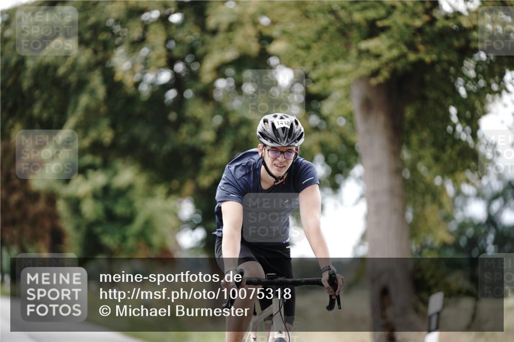 30.08.2026 - Elbe Triathlon Hamburg Michael Burmester http://msf.ph/oto/10075318 30.08.2026 11:02:51 Radfahren 1393, 1412, 1448, 1450 meine-sportfotos.de