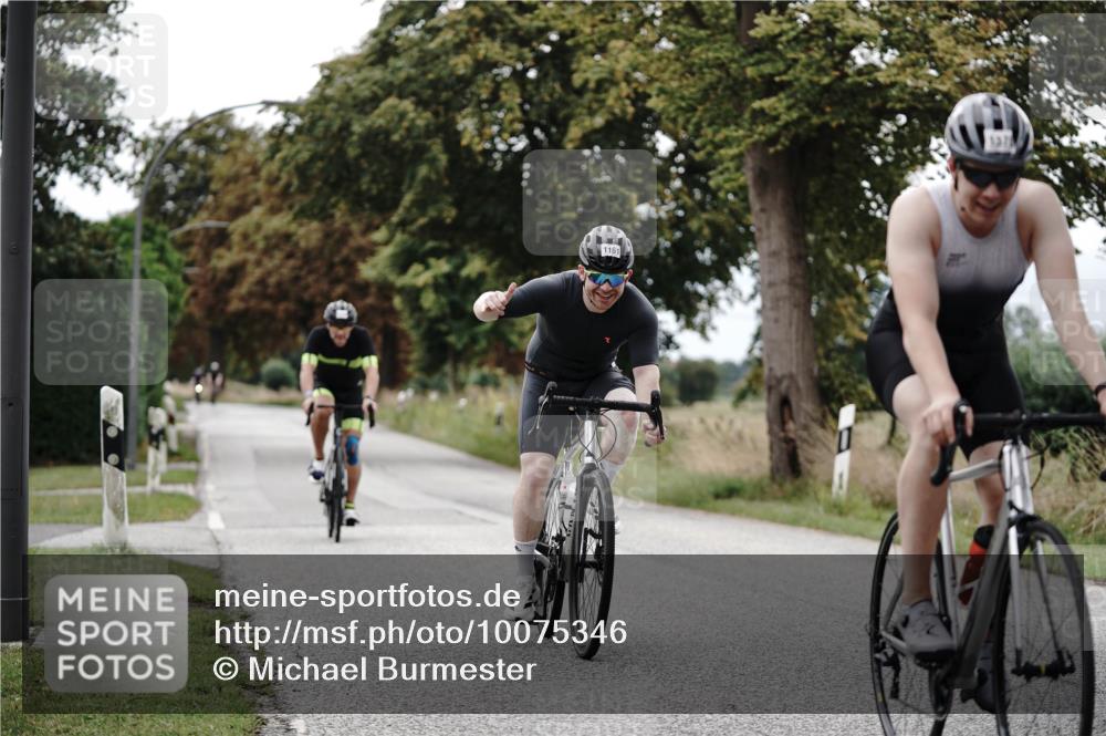 30.08.2026 - Elbe Triathlon Hamburg Michael Burmester http://msf.ph/oto/10075346 30.08.2026 11:03:19 Radfahren 1161, 1246, 1378 meine-sportfotos.de