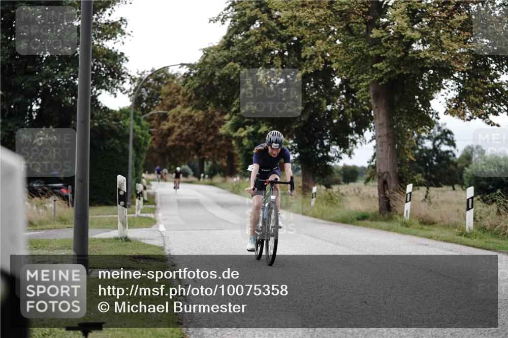 30.08.2026 - Elbe Triathlon Hamburg Michael Burmester http://msf.ph/oto/10075358 30.08.2026 11:03:32 Radfahren 1122, 1141, 1462 meine-sportfotos.de