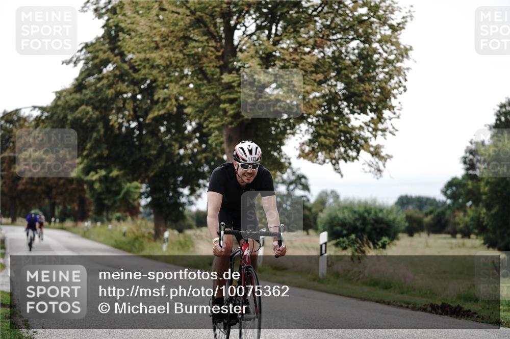 30.08.2026 - Elbe Triathlon Hamburg Michael Burmester http://msf.ph/oto/10075362 30.08.2026 11:03:40 Radfahren 1122, 1163, 1411 meine-sportfotos.de