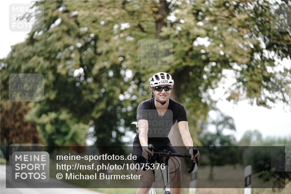 30.08.2026 - Elbe Triathlon Hamburg Michael Burmester http://msf.ph/oto/10075376 30.08.2026 11:03:55 Radfahren 1373, 1428 meine-sportfotos.de