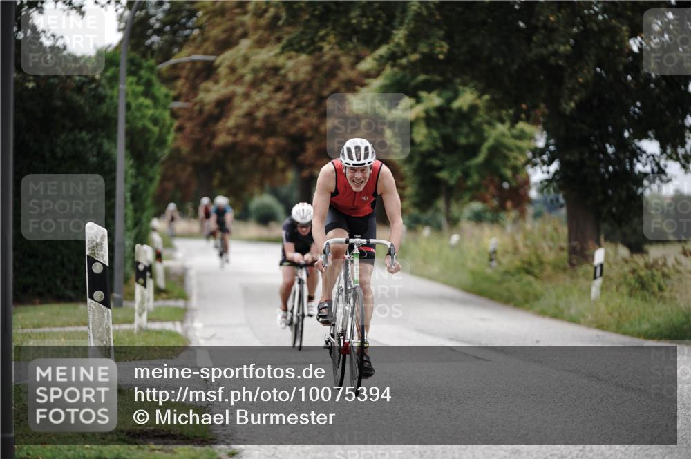 30.08.2026 - Elbe Triathlon Hamburg Michael Burmester http://msf.ph/oto/10075394 30.08.2026 11:04:11 Radfahren 1227, 1313, 1318, 1334 meine-sportfotos.de