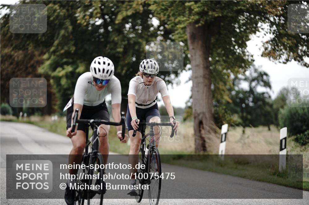 30.08.2026 - Elbe Triathlon Hamburg Michael Burmester http://msf.ph/oto/10075475 30.08.2026 11:05:11 Radfahren 923, 1123, 1401, 1419 meine-sportfotos.de