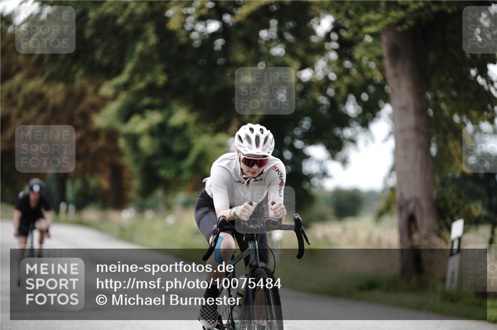 30.08.2026 - Elbe Triathlon Hamburg Michael Burmester http://msf.ph/oto/10075484 30.08.2026 11:05:23 Radfahren 1254, 1266, 1387, 1396 meine-sportfotos.de