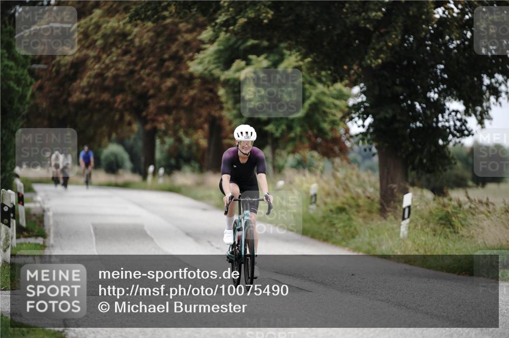 30.08.2026 - Elbe Triathlon Hamburg Michael Burmester http://msf.ph/oto/10075490 30.08.2026 11:05:27 Radfahren 1266, 1387 meine-sportfotos.de