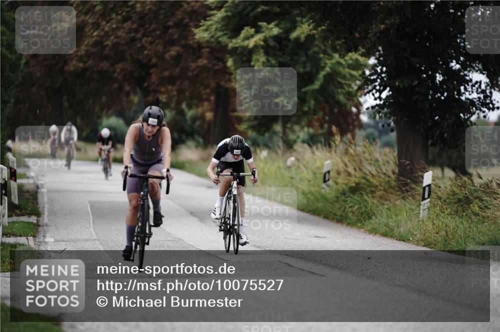 30.08.2026 - Elbe Triathlon Hamburg Michael Burmester http://msf.ph/oto/10075527 30.08.2026 11:06:02 Radfahren 1154, 1271, 1303, 1305, 1390, 1457 meine-sportfotos.de
