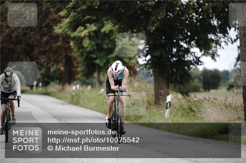 30.08.2026 - Elbe Triathlon Hamburg Michael Burmester http://msf.ph/oto/10075542 30.08.2026 11:06:11 Radfahren 896, 1305, 1442 meine-sportfotos.de