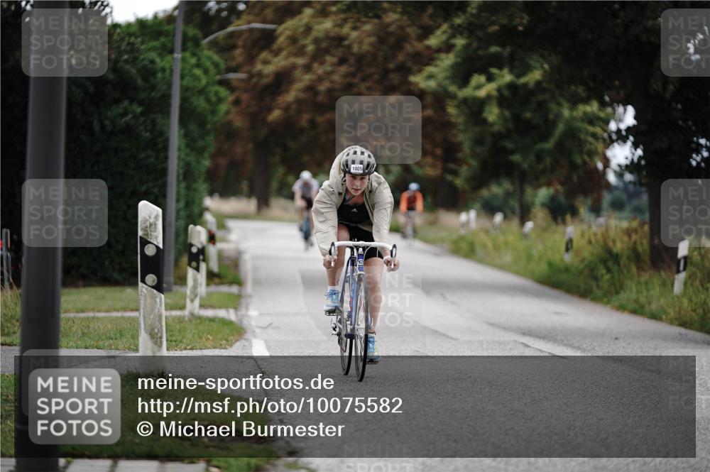 30.08.2026 - Elbe Triathlon Hamburg Michael Burmester http://msf.ph/oto/10075582 30.08.2026 11:06:42 Radfahren 759, 1209, 1255, 1405 meine-sportfotos.de